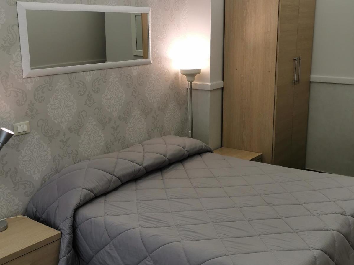 Bed And Breakfast Piramide 로마 외부 사진